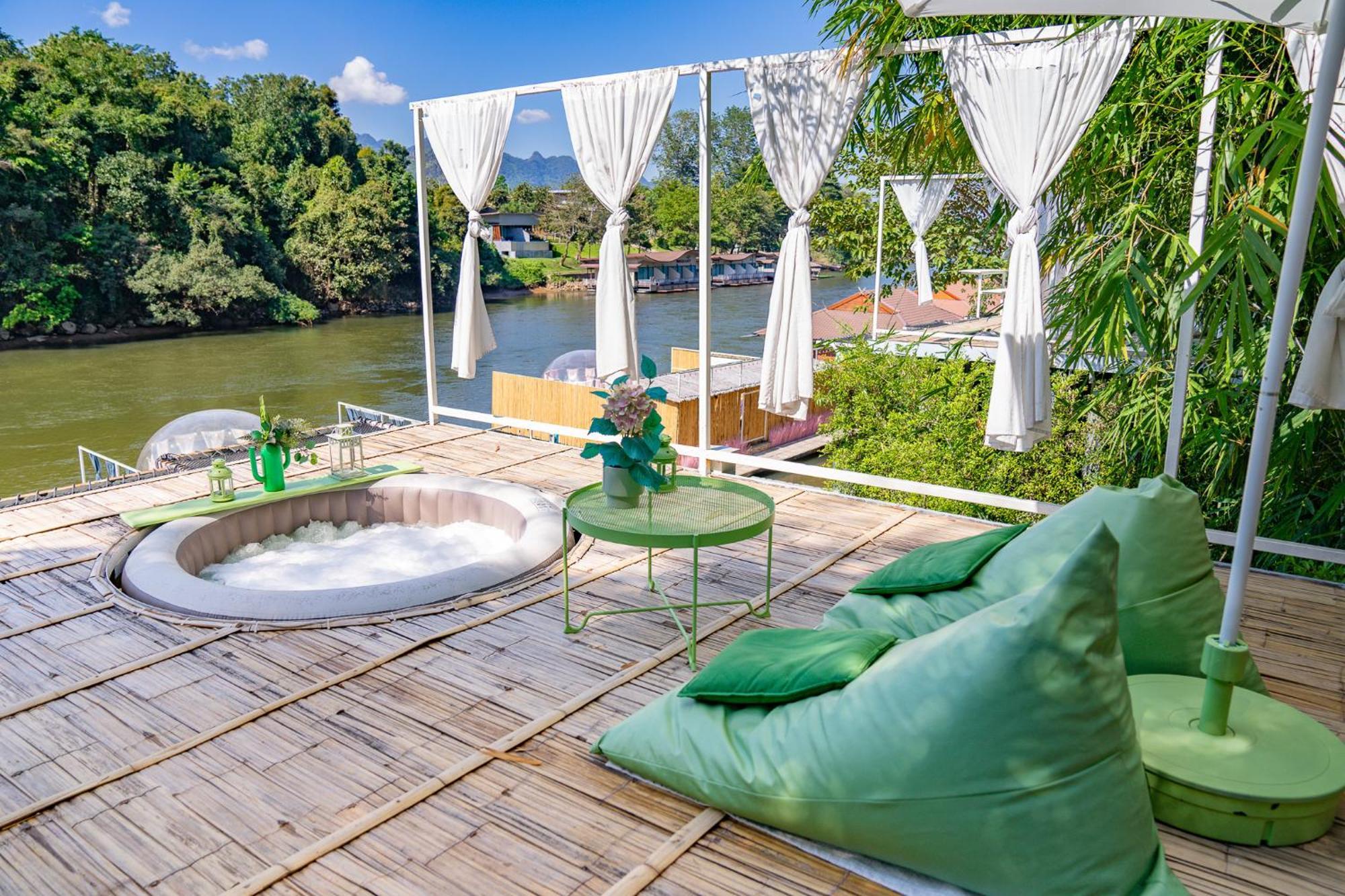 The Three Bubble Houses Ban Huai Maenam Noi Exterior foto
